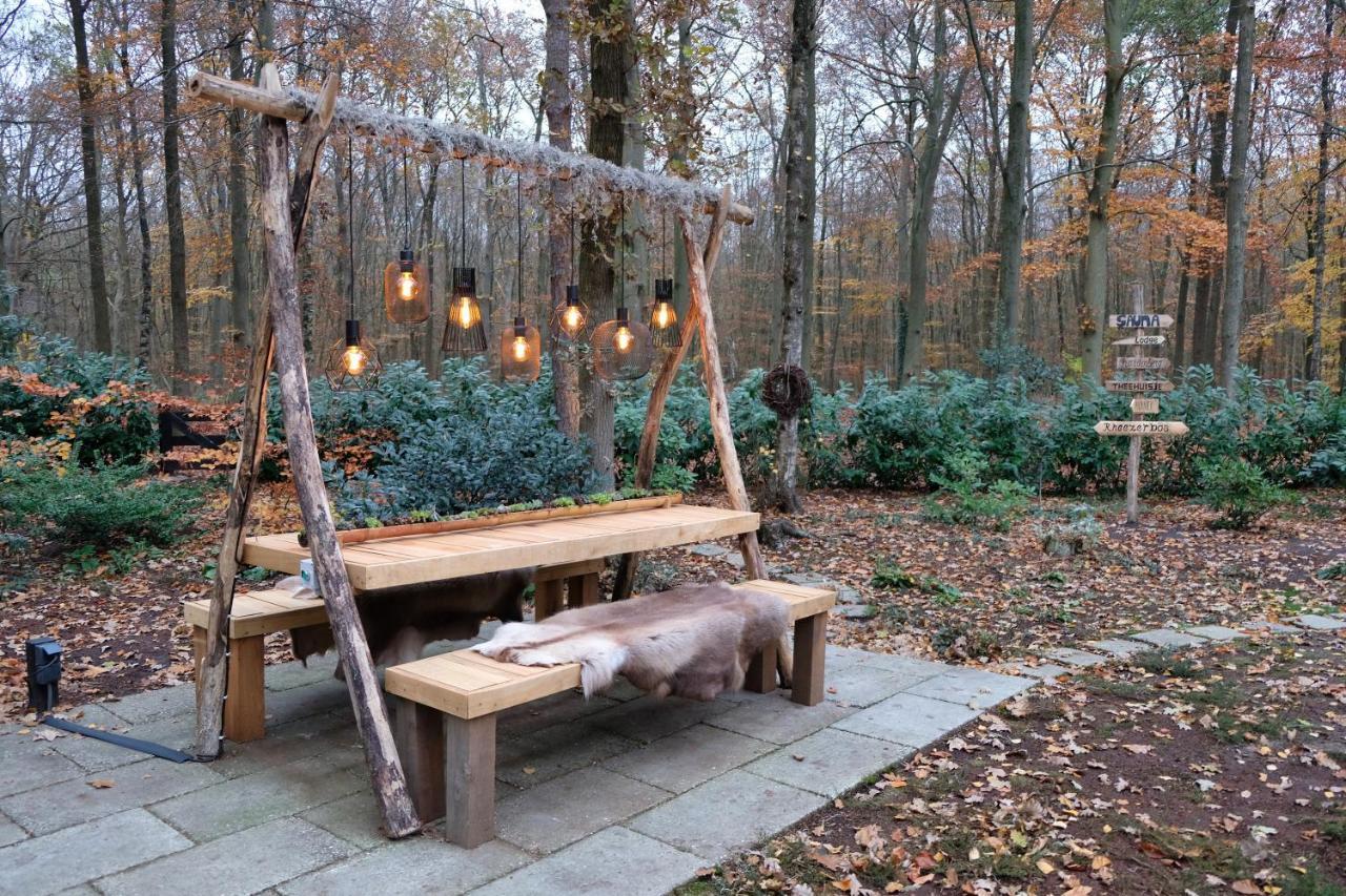 Lodge In Een Bosrijke Omgeving Met Hottub & Sauna Opt Rheezerveen Экстерьер фото